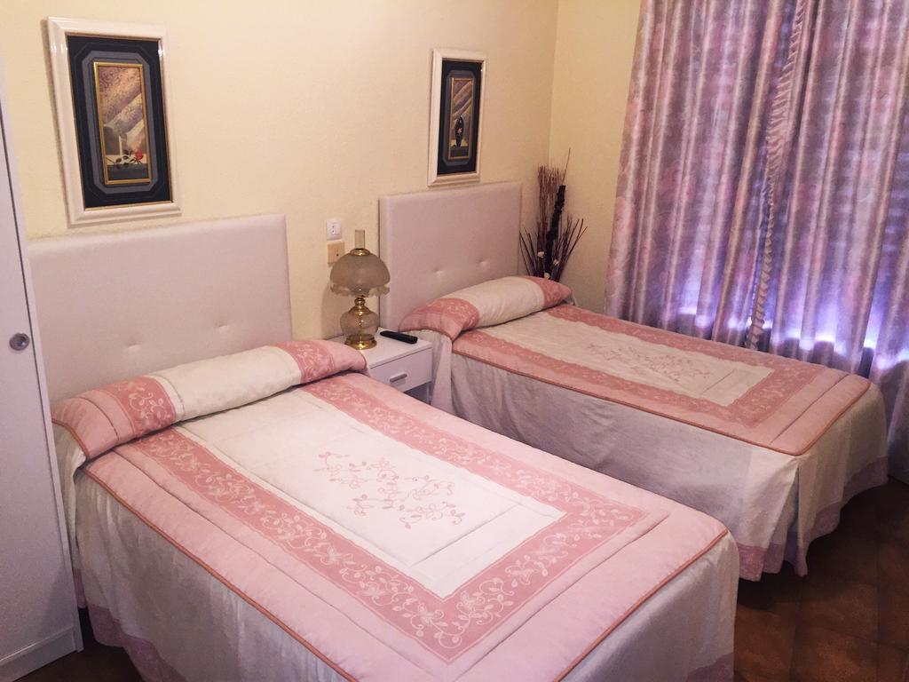 Hostal Victoria Úbeda Pokoj fotografie